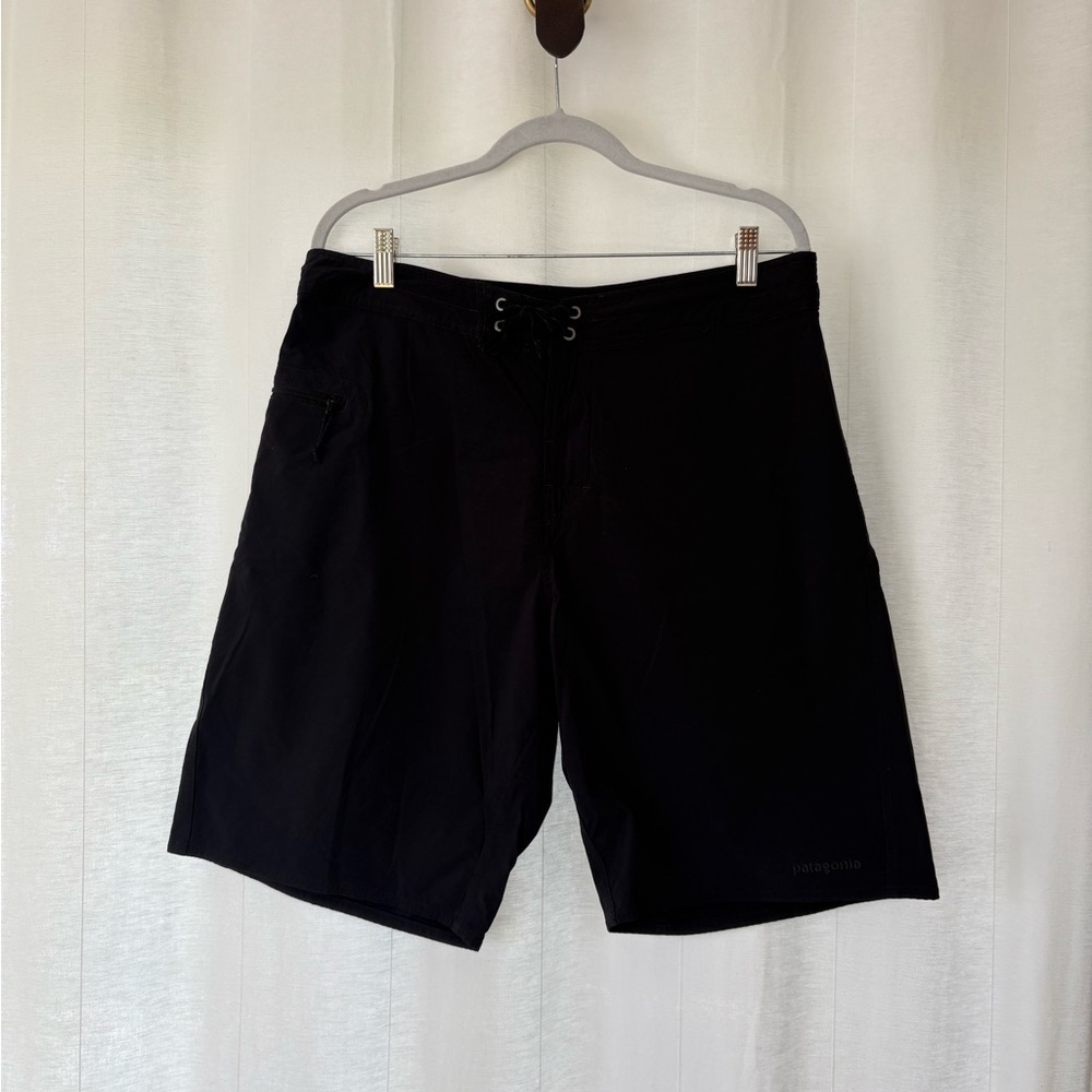 Patagonia Hydropeak Board Shorts Men’s Size 34